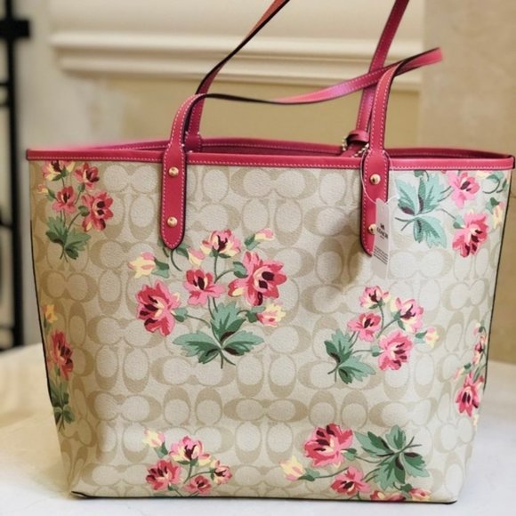 NWT Coach lily floral reversible tote+Wristlet - Picture 2 of 6